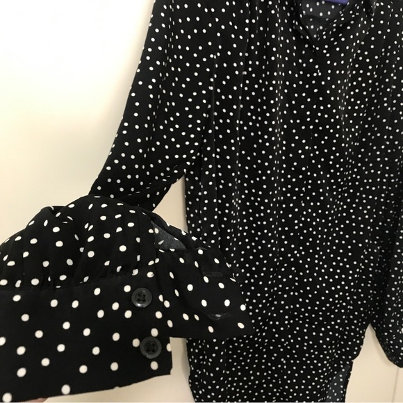 3/$15 Express black and white polka dots long sleeve button down tunic top - Picture 5 of 10